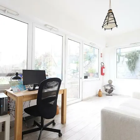 Holidays' Vendégház *