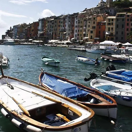 Penzion Holidays' La Spezia